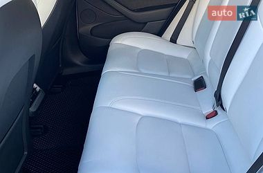 Седан Tesla Model 3 2021 в Дніпрі
