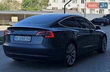 Седан Tesla Model 3 2019 в Житомирі