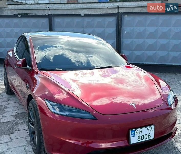 Седан Tesla Model 3 2024 в Подольске