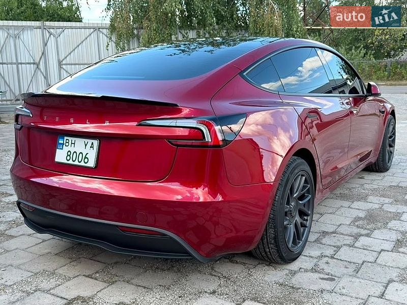 Седан Tesla Model 3 2024 в Подольске