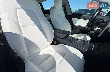 Седан Tesla Model 3 2020 в Івано-Франківську