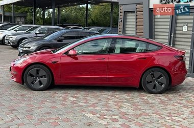 Седан Tesla Model 3 2021 в Виннице