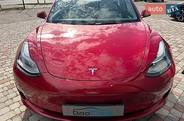 Седан Tesla Model 3 2021 в Виннице