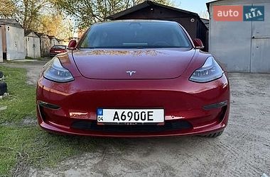 Седан Tesla Model 3 2020 в Вінниці