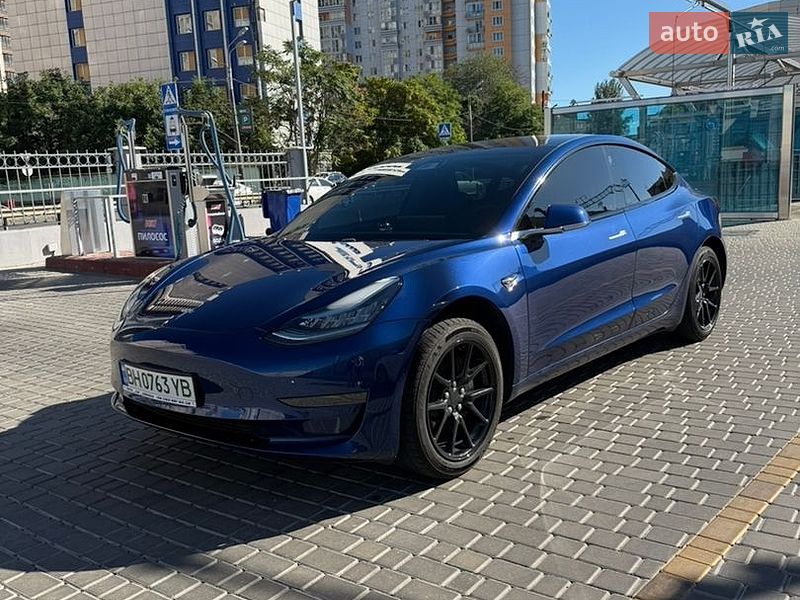 Седан Tesla Model 3 2019 в Одессе
