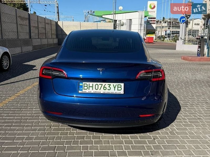 Седан Tesla Model 3 2019 в Одессе