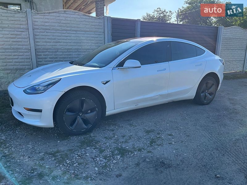 Седан Tesla Model 3 2018 в Полтаве