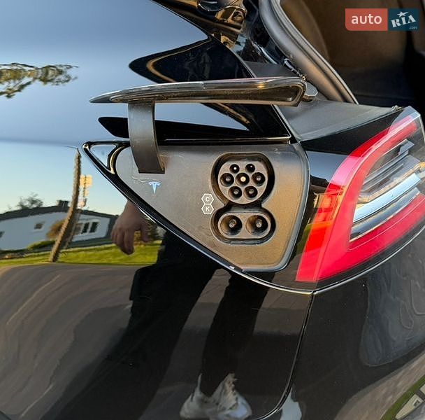 Седан Tesla Model 3 2022 в Києві фото 24 Седан Tesla Model 3 2022 в Києві