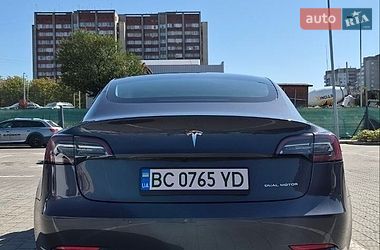 Седан Tesla Model 3 2020 в Львові