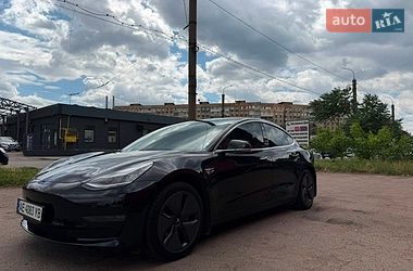 Седан Tesla Model 3 2019 в Кривому Розі