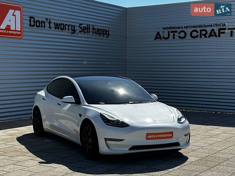 Седан Tesla Model 3 2022 в Черкасах фото 3 Седан Tesla Model 3 2022 в Черкасах