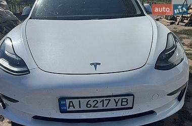 Седан Tesla Model 3 2021 в Києві