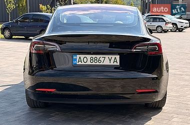 Седан Tesla Model 3 2018 в Ужгороде