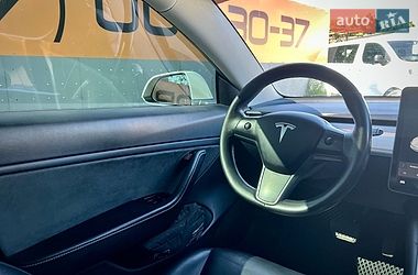 Седан Tesla Model 3 2018 в Харкові