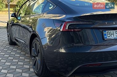 Седан Tesla Model 3 2025 в Одесі