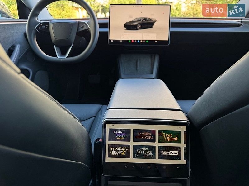 Седан Tesla Model 3 2025 в Одесі