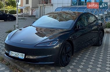 Седан Tesla Model 3 2025 в Одесі