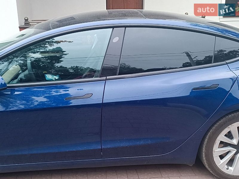Седан Tesla Model 3 2022 в Львові фото Седан Tesla Model 3 2022 в Львові