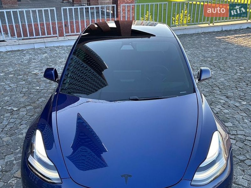 Седан Tesla Model 3 2019 в Дніпрі