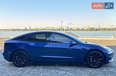 Седан Tesla Model 3 2019 в Дніпрі