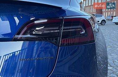 Седан Tesla Model 3 2019 в Дніпрі