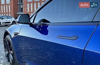 Седан Tesla Model 3 2019 в Дніпрі