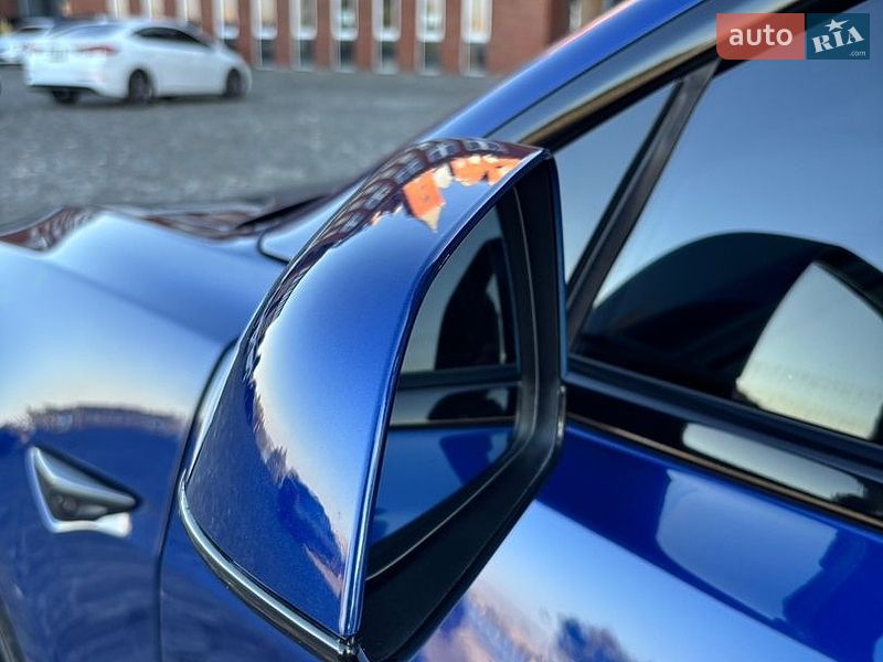 Седан Tesla Model 3 2019 в Дніпрі