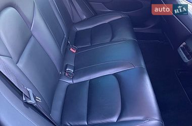 Седан Tesla Model 3 2019 в Дніпрі