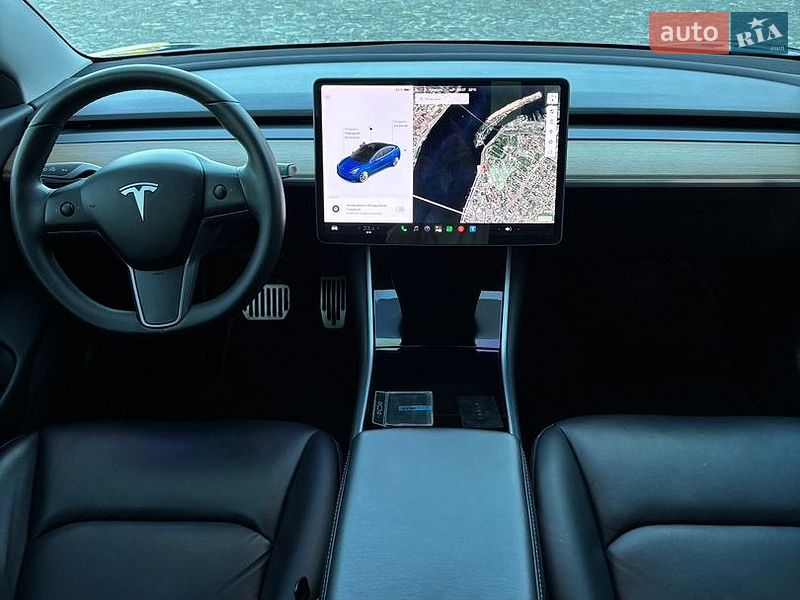 Седан Tesla Model 3 2019 в Дніпрі