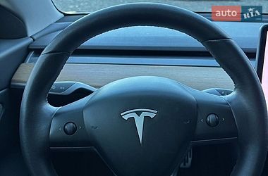 Седан Tesla Model 3 2019 в Дніпрі