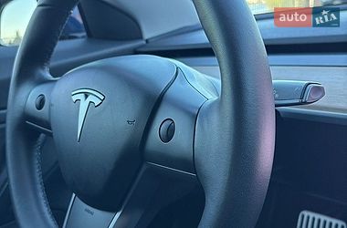 Седан Tesla Model 3 2019 в Дніпрі