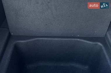 Седан Tesla Model 3 2019 в Дніпрі