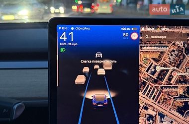 Седан Tesla Model 3 2018 в Рівному