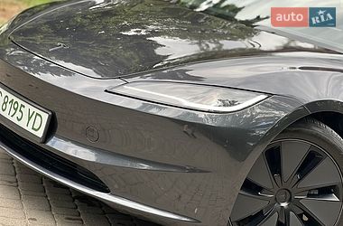 Седан Tesla Model 3 2025 в Самборе
