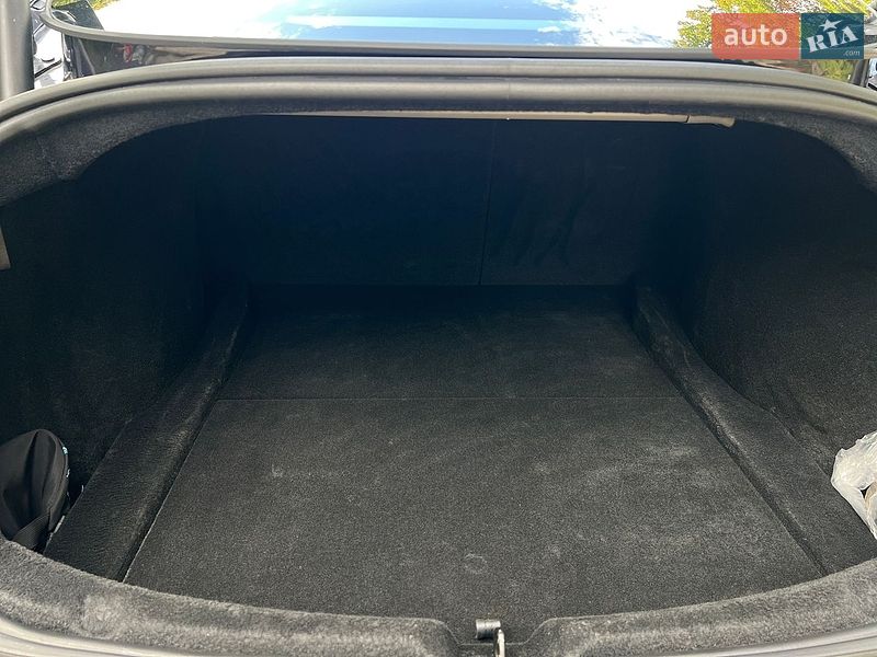Седан Tesla Model 3 2025 в Самборе