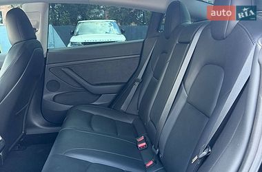 Седан Tesla Model 3 2023 в Києві