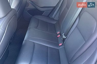 Седан Tesla Model 3 2024 в Києві
