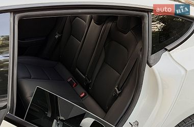 Седан Tesla Model 3 2024 в Киеве