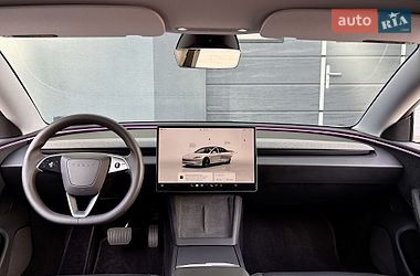 Седан Tesla Model 3 2024 в Киеве