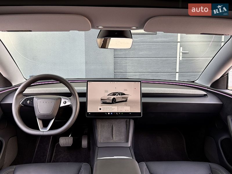 Седан Tesla Model 3 2024 в Киеве
