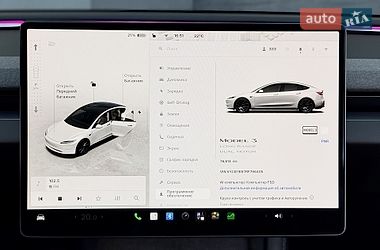 Седан Tesla Model 3 2024 в Киеве