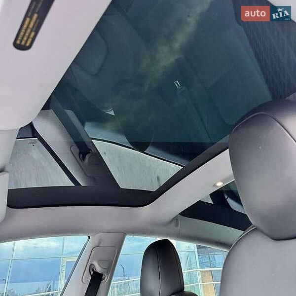 Седан Tesla Model 3 2019 в Львові фото 7 Седан Tesla Model 3 2019 в Львові