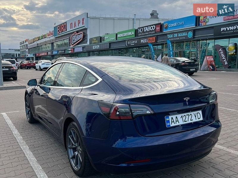 Седан Tesla Model 3 2018 в Софиевской Борщаговке