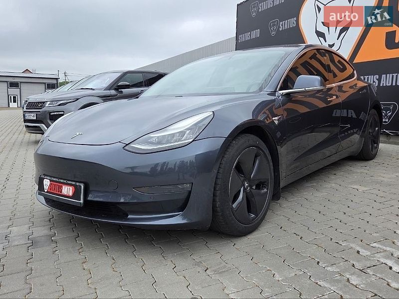 Седан Tesla Model 3 2019 в Хмельницком