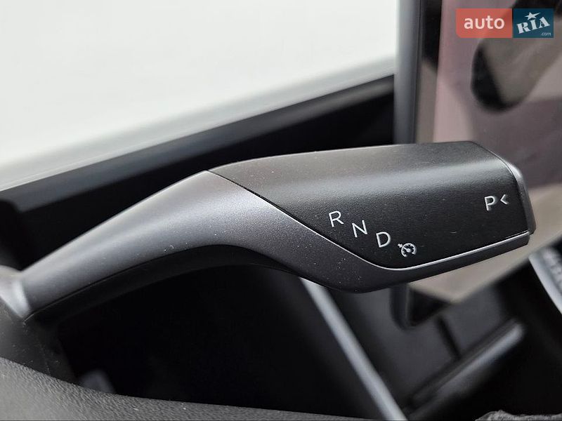 Седан Tesla Model 3 2019 в Хмельницком