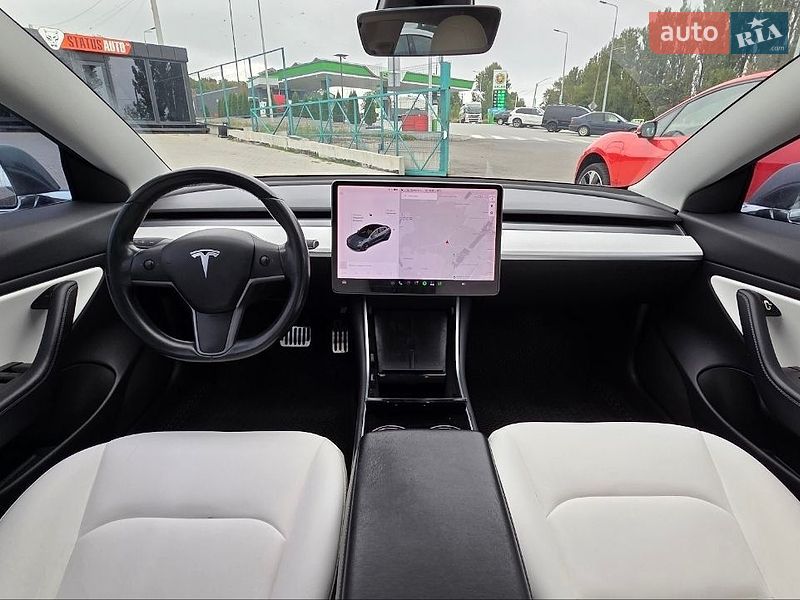Седан Tesla Model 3 2019 в Хмельницком