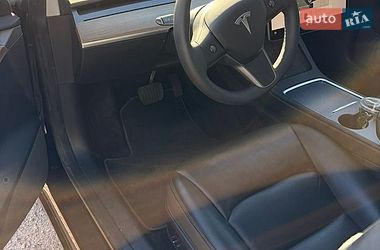 Седан Tesla Model 3 2022 в Запорожье
