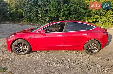 Седан Tesla Model 3 2019 в Харкові