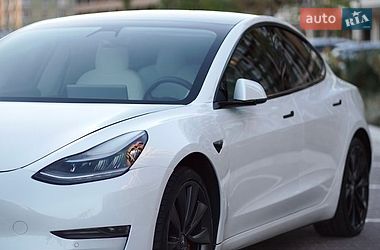Седан Tesla Model 3 2020 в Софиевской Борщаговке