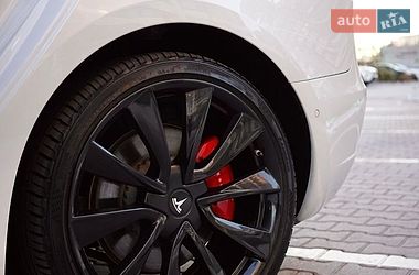 Седан Tesla Model 3 2020 в Софиевской Борщаговке